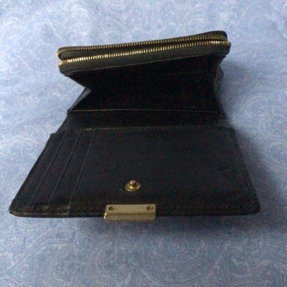 Coach Vintage small bifold leather Wallet  with zipper around change purse - Picture 3 of 12